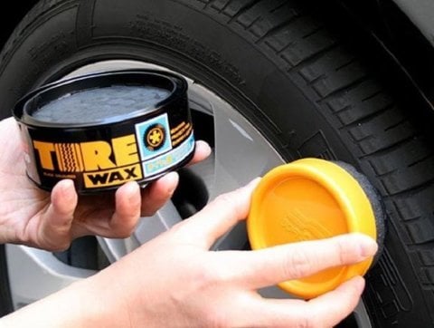 Soft99 Tıre Black Wax 170 Gr / Lastik Parlatıcı Cila